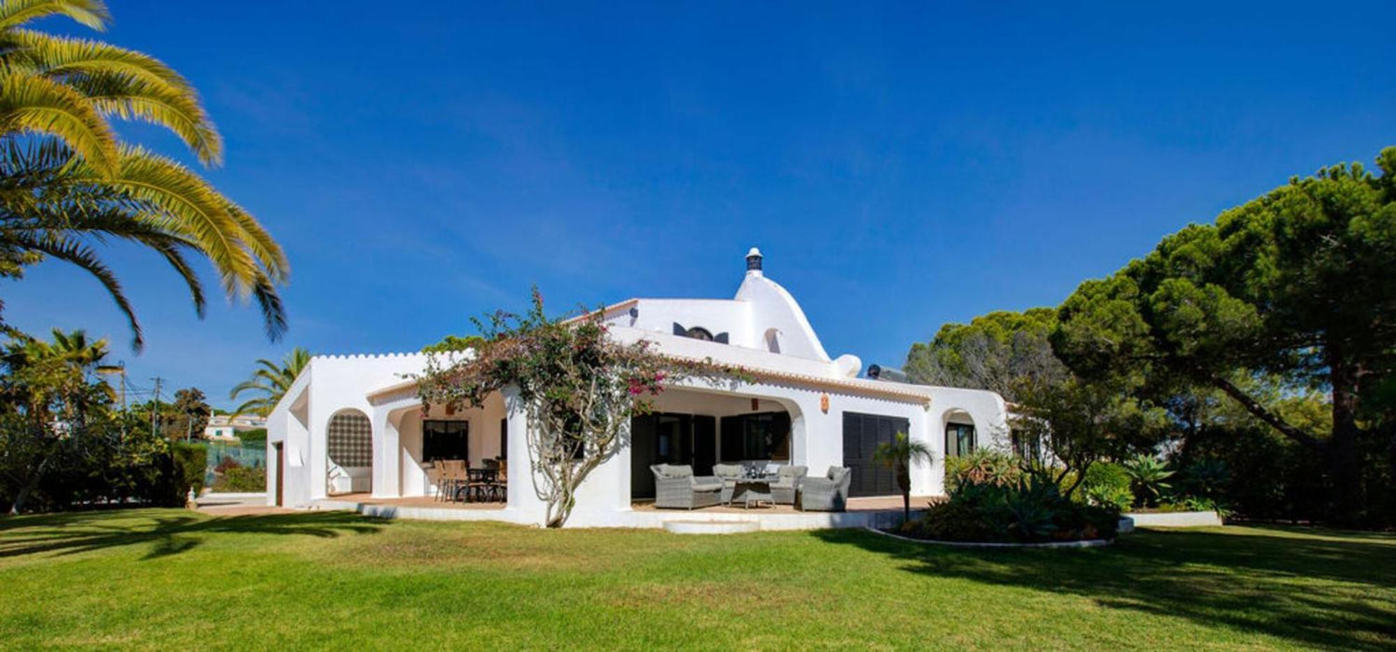 Villa Barlavento - Stunning 4-Bedroom Villa With Tennis Court Carvoeiro  Luaran gambar