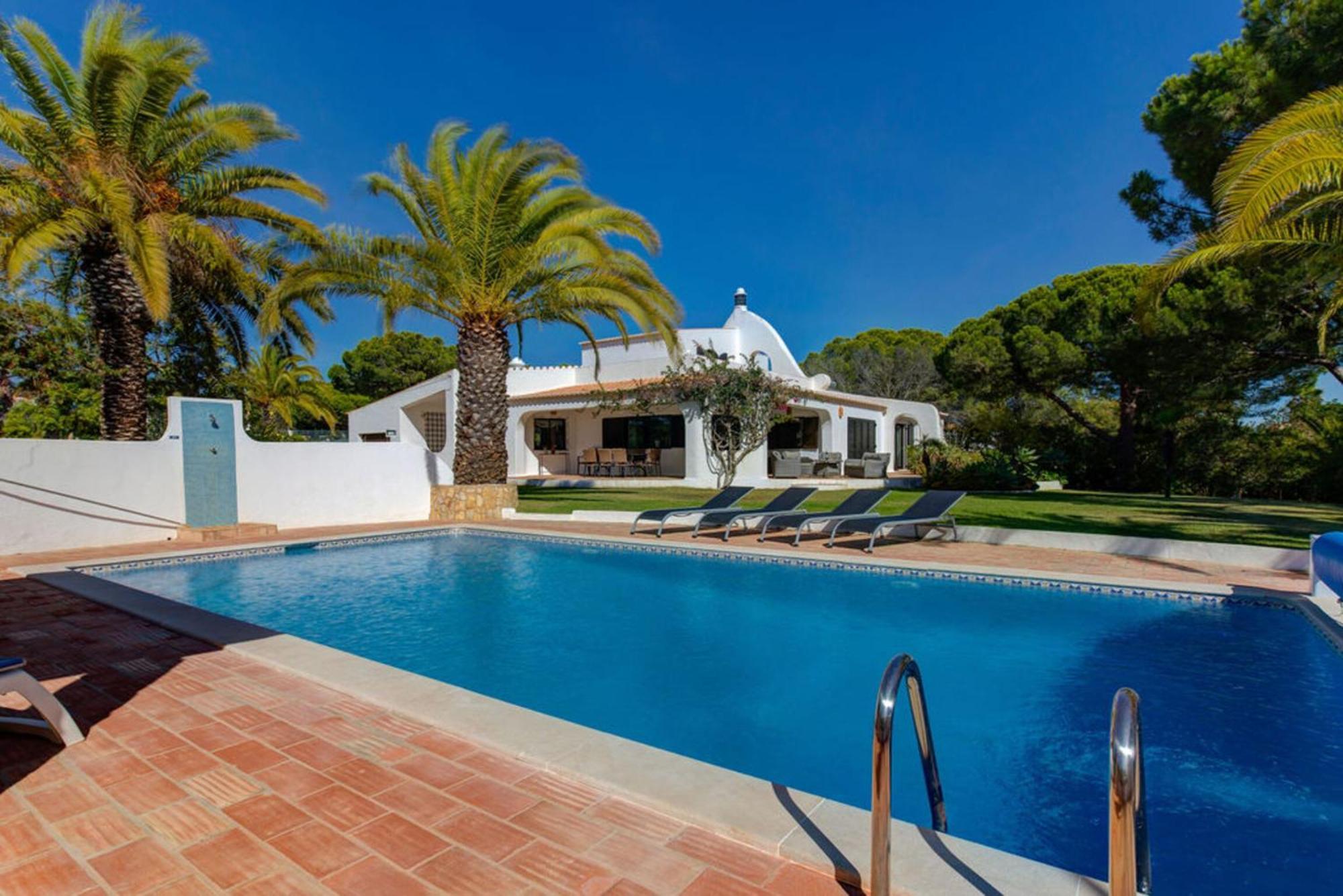 Villa Barlavento - Stunning 4-Bedroom Villa With Tennis Court Carvoeiro  Luaran gambar